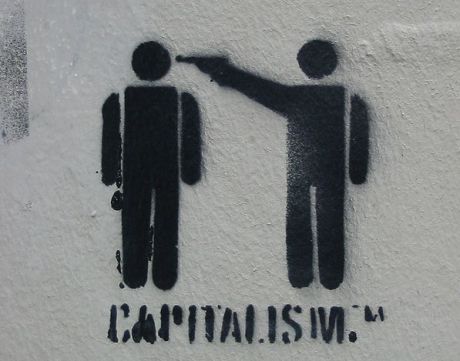 Capitalism_graffiti_luebeck460